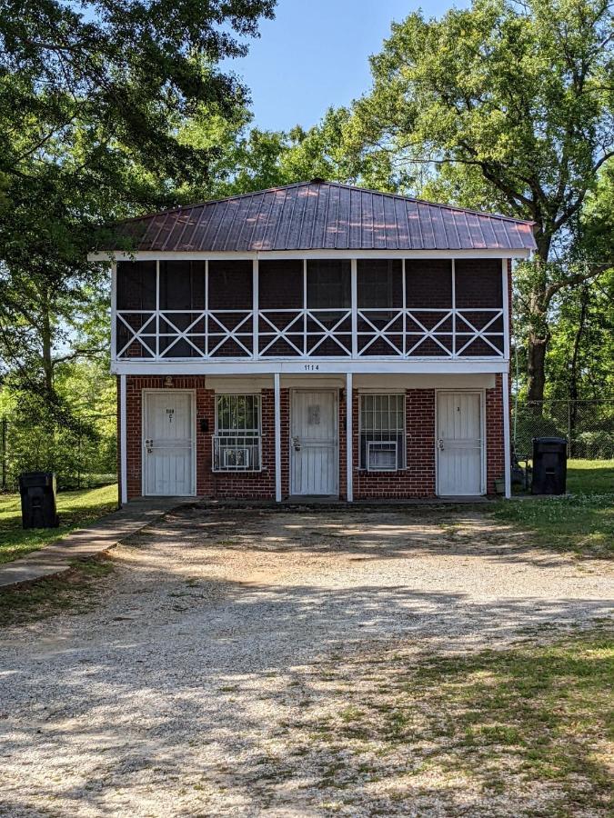 Stegall Manor Estates Tuskegee Exterior foto